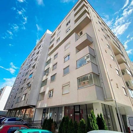 1-Bedroom Apartment Fushe Kosove Kosovo Polje Экстерьер фото